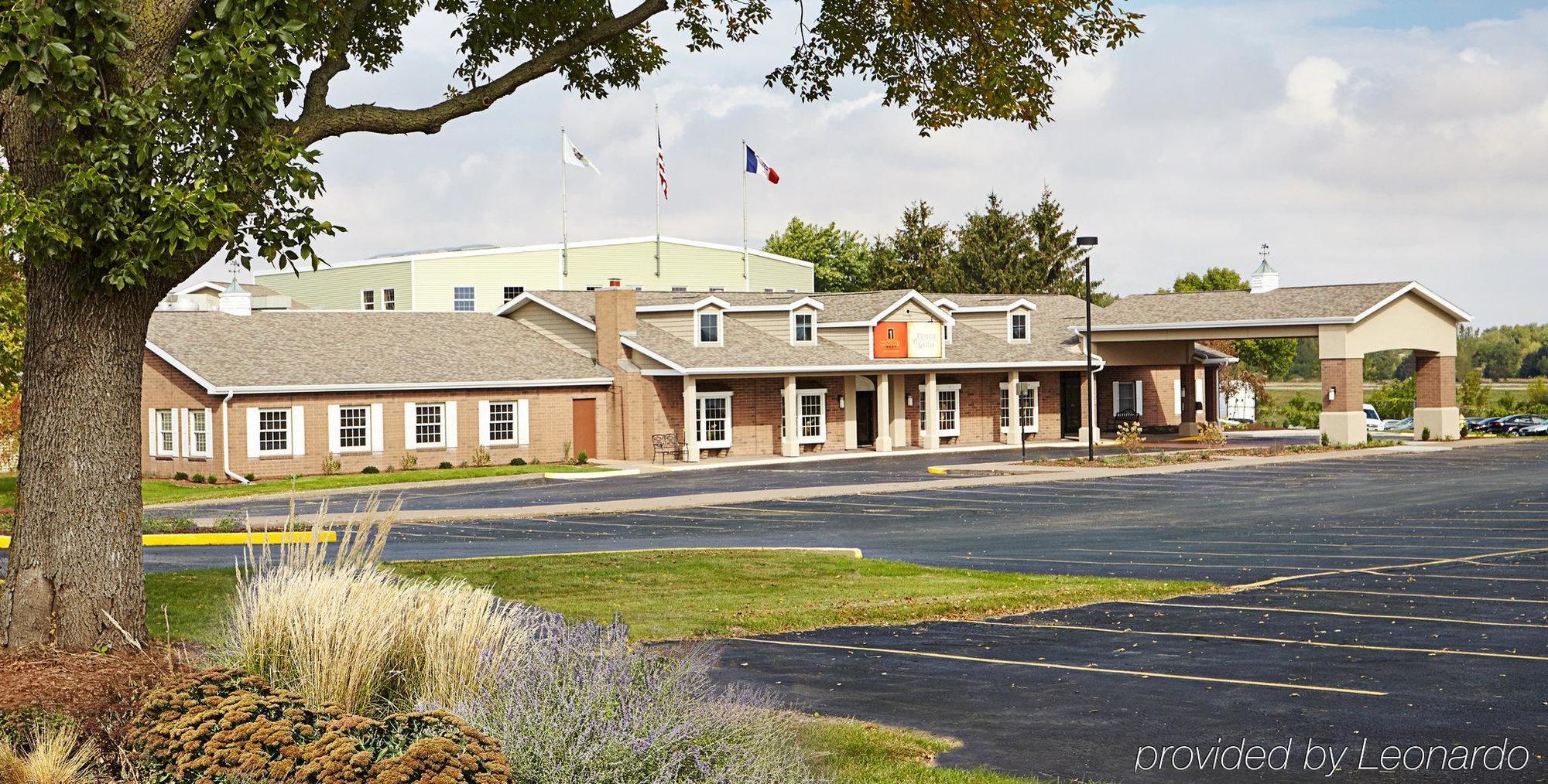Best Western Plus Steeplegate Inn Davenport Buitenkant foto